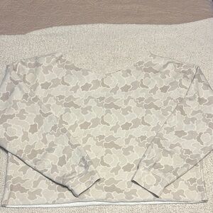 Cropped off the shoulder camo crewneck